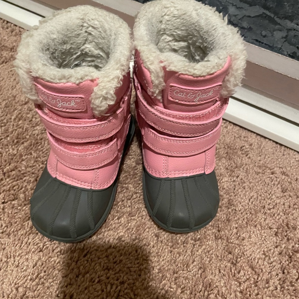Cat & Jack Pink and Gray Girls' Winter Boots